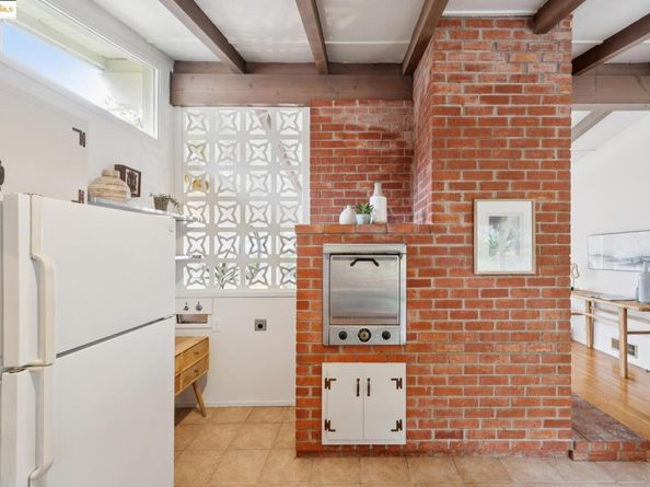 6445 Hagen Blvd, El Cerrito CA 94530