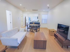 1019 Campbell St, Oakland CA 94607