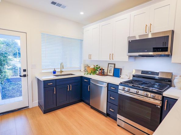 1019 Campbell St, Oakland CA 94607