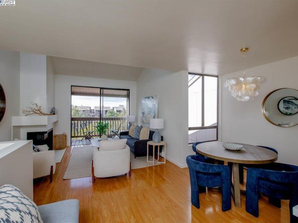 2101 Shoreline Dr 475, Alameda CA 94501