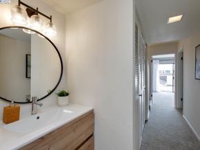2101 Shoreline Dr 475, Alameda CA 94501