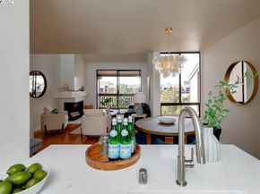 2101 Shoreline Dr 475, Alameda CA 94501