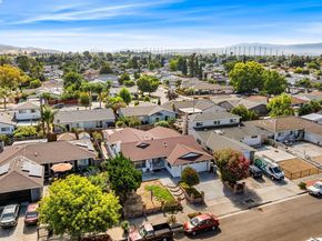 2566 Boren Dr, San Jose CA 95121