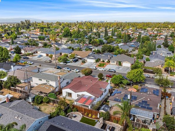 2566 Boren Dr, San Jose CA 95121