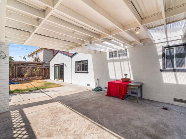 2566 Boren Dr, San Jose CA 95121
