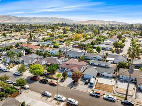 2566 Boren Dr, San Jose CA 95121