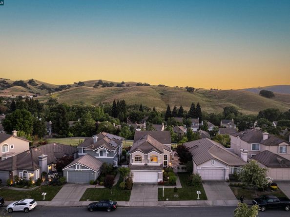 315 Glasgow Circle, Danville CA 94526