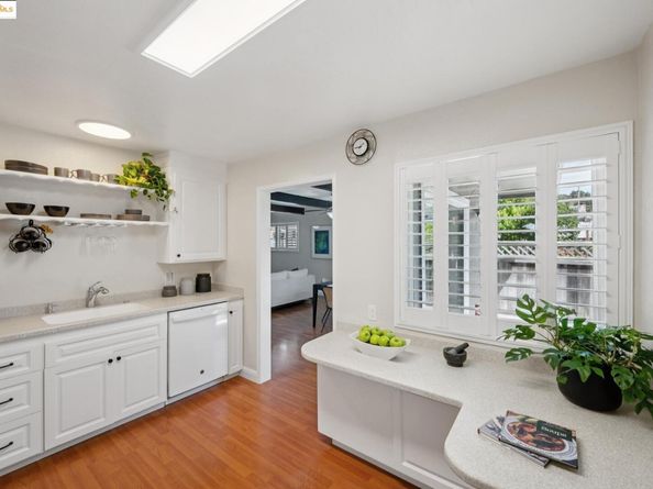 952 Amador St, Richmond CA 94805