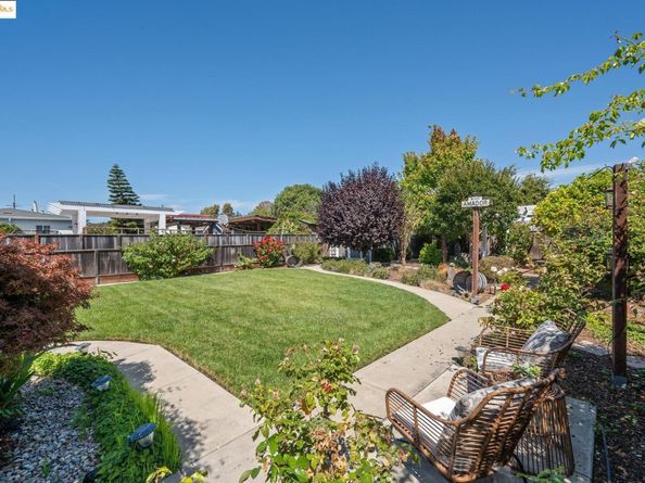 952 Amador St, Richmond CA 94805