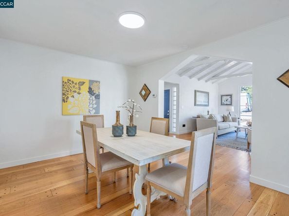 4663 Harbord Dr, Oakland CA 94618