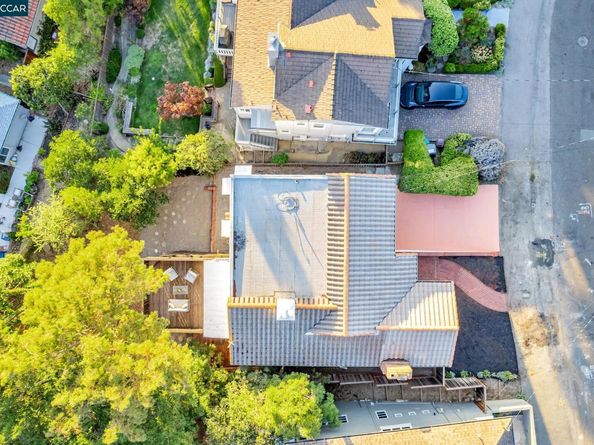 4663 Harbord Dr, Oakland CA 94618