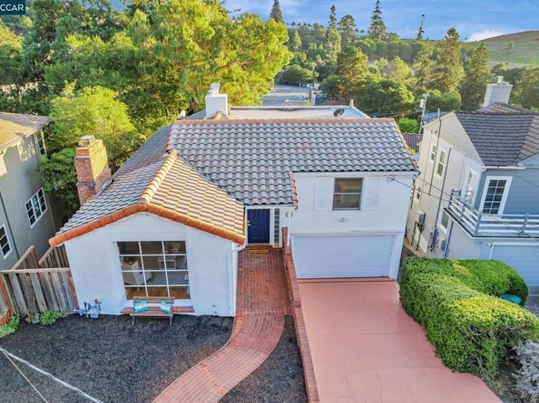 4663 Harbord Dr, Oakland CA 94618
