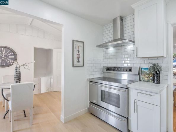 4663 Harbord Dr, Oakland CA 94618