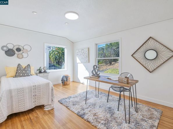 4663 Harbord Dr, Oakland CA 94618