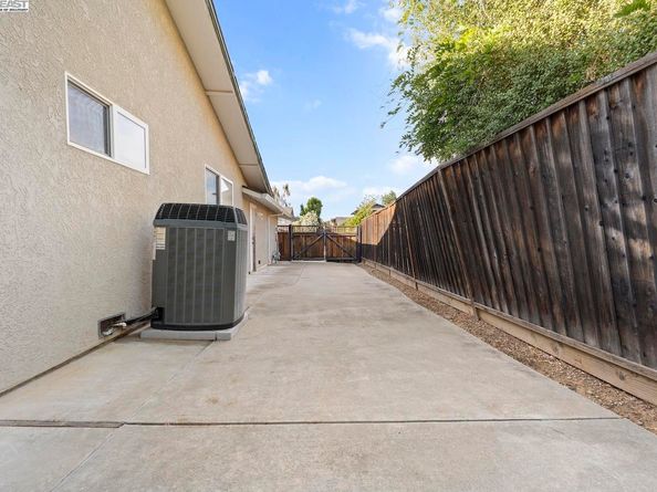 2583 Regent Rd., Livermore CA 94550
