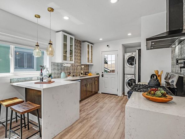 5407 Roberts Ave, Oakland CA 94619