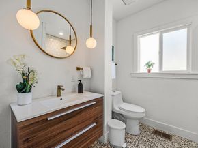 5407 Roberts Ave, Oakland CA 94619