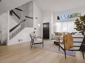 362 Willowcreek Ln, Martinez CA 94553