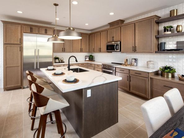 6210 Strawberry Way 83, Dublin CA 94568