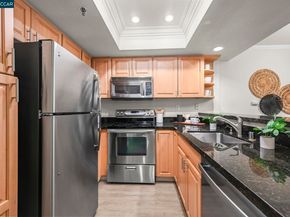 2550 Oak Rd. 209, Walnut Creek CA 94596