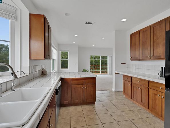 213 N Rancho Place, El Sobrante CA 94803