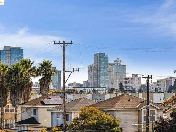 2400 Adeline ST 404, Oakland CA 94607