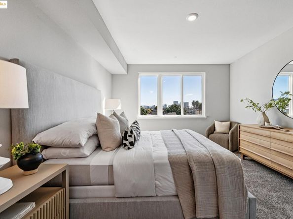 2400 Adeline ST 404, Oakland CA 94607