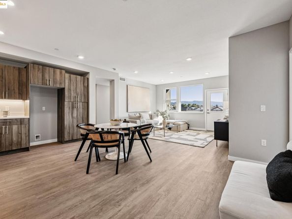 2400 Adeline ST 404, Oakland CA 94607