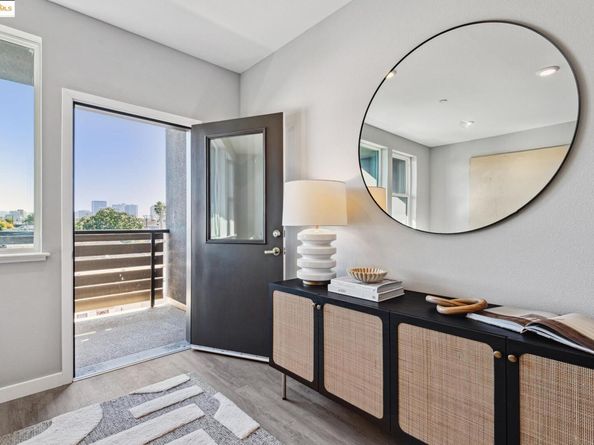 2400 Adeline ST 404, Oakland CA 94607