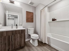 2400 Adeline ST 404, Oakland CA 94607