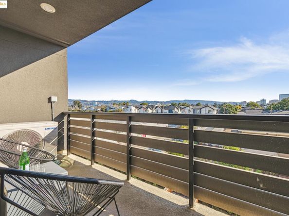 2400 Adeline ST 404, Oakland CA 94607