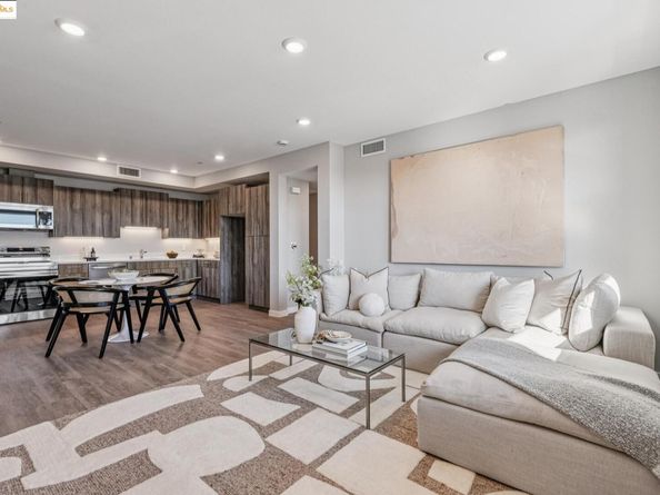 2400 Adeline ST 404, Oakland CA 94607