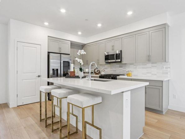 5420 Central Parkway B, Dublin CA 94568