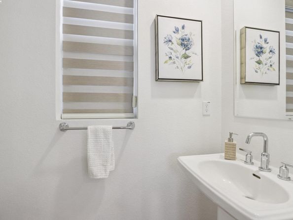 5420 Central Parkway B, Dublin CA 94568