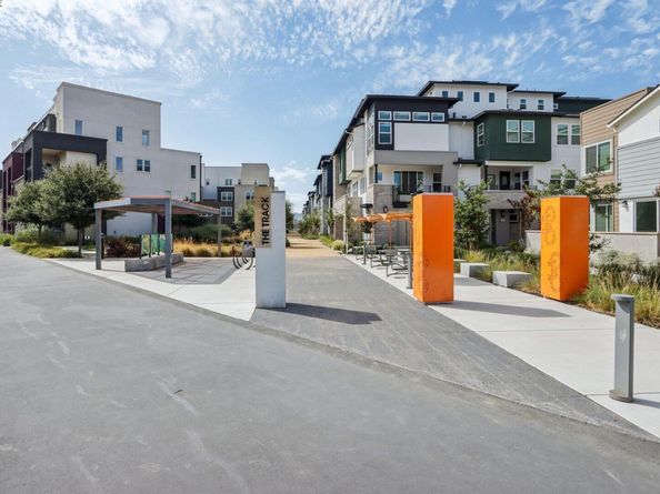 5420 Central Parkway B, Dublin CA 94568