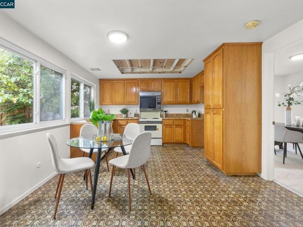 1340 Greenway Dr, Richmond CA 94803
