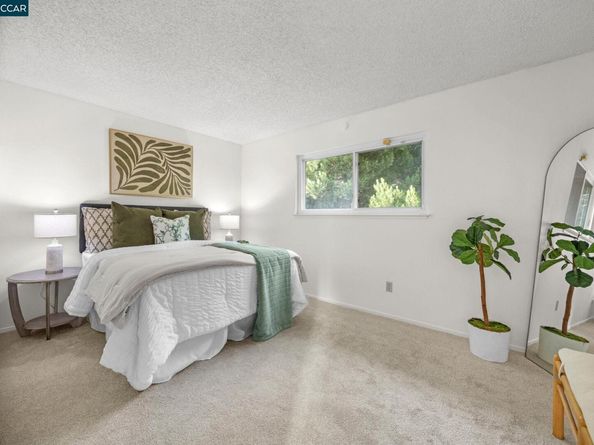 1340 Greenway Dr, Richmond CA 94803