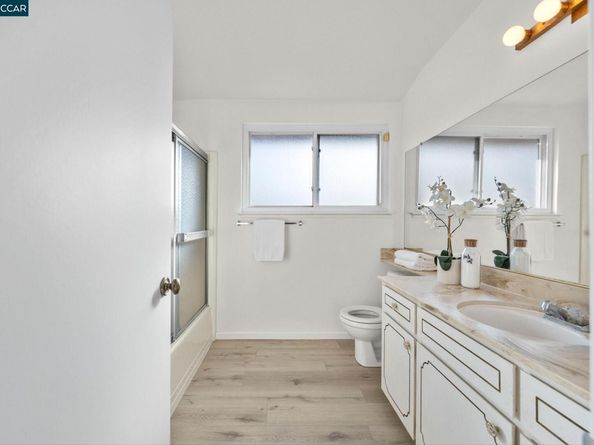 1340 Greenway Dr, Richmond CA 94803