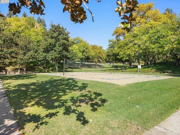 441 Sycamore Hill Dr, Danville CA 94526