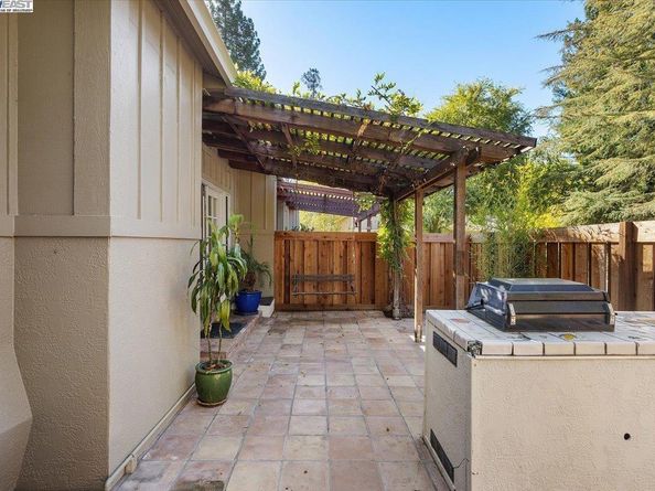 441 Sycamore Hill Dr, Danville CA 94526