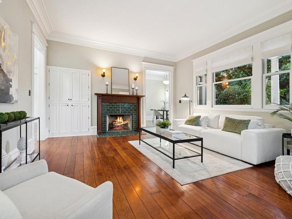 653 Saint Mary St, Pleasanton CA 94566