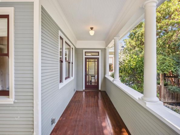 653 Saint Mary St, Pleasanton CA 94566