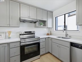 1088 Azalea Ct, Hayward CA 94541