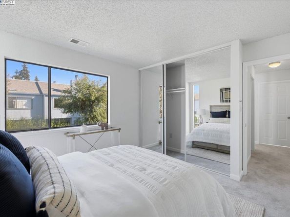 1088 Azalea Ct, Hayward CA 94541