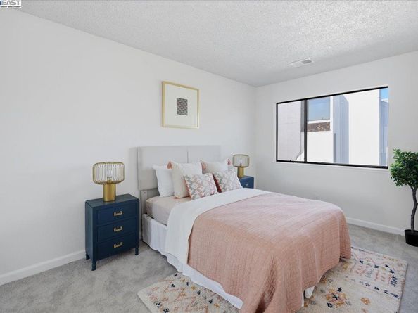 1088 Azalea Ct, Hayward CA 94541