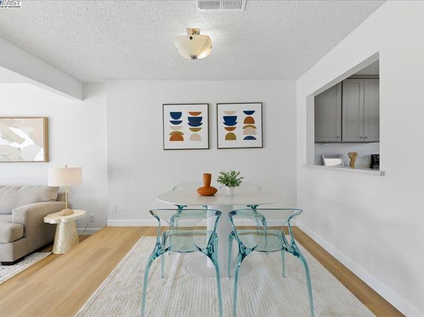 1088 Azalea Ct, Hayward CA 94541