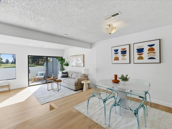 1088 Azalea Ct, Hayward CA 94541