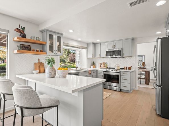 179 Oyster Pond Rd, Alameda CA 94502