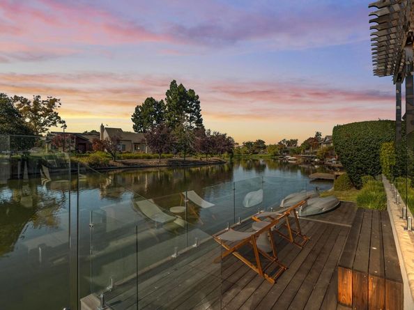 179 Oyster Pond Rd, Alameda CA 94502