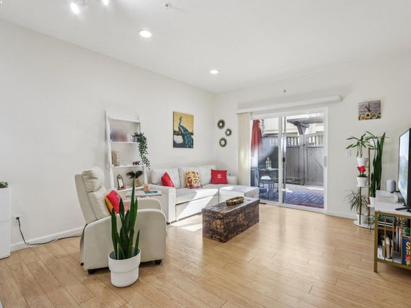 2255 Showers Dr 111, Mountain View CA 94040